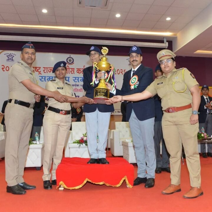 Sangli Police CCTNS First Rank Award Photo