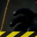 A woman working in a field in Aravade had her jewelry snatched away the thieves escaped in a dramatic fashion