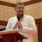 Miraj Politics MP Vishal Patil Meets Ex Mayors Municipal Election