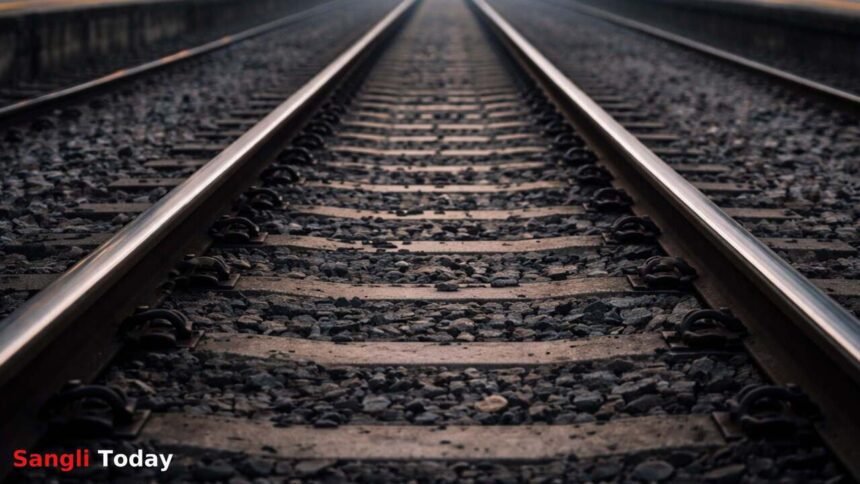 Vishrambag Railway Station Student Death Sangli