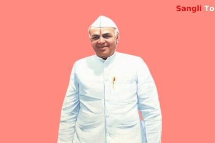 Yelur Walwa Rajaram Bapu Patil Photo Vandalism Rohit Patil Reaction