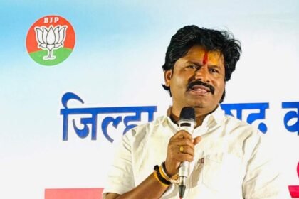 Gopichand Padalkar Slams Suhas Babar Khanapur Politics