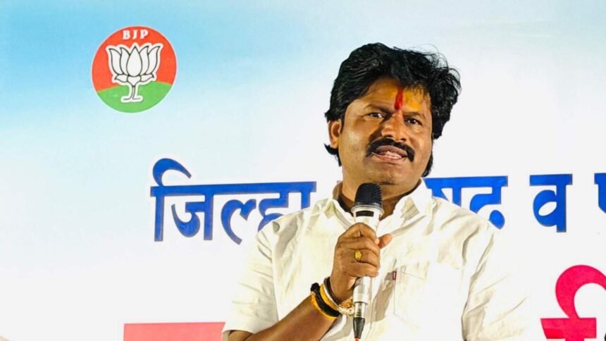 Gopichand Padalkar Slams Suhas Babar Khanapur Politics