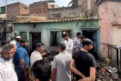 Kupwad Road Hadco Colony Fire Averted Gas Cylinders Sangli