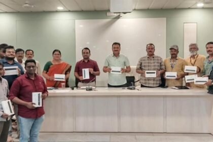 SMKC Tax Department Tablet Distribution Sangli