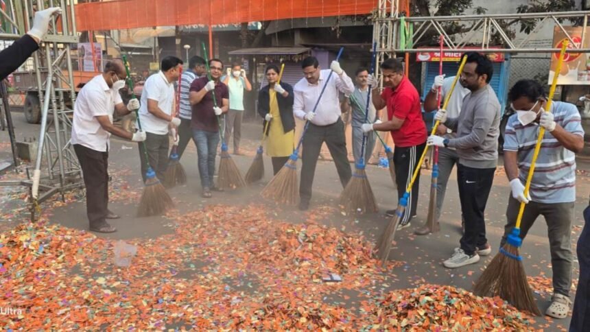 Sangli Maruti Chowk Cleanup Drive After Shivjayanti