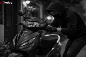 Madhavnagar Sangli Activa Theft Sanjaynagar Police