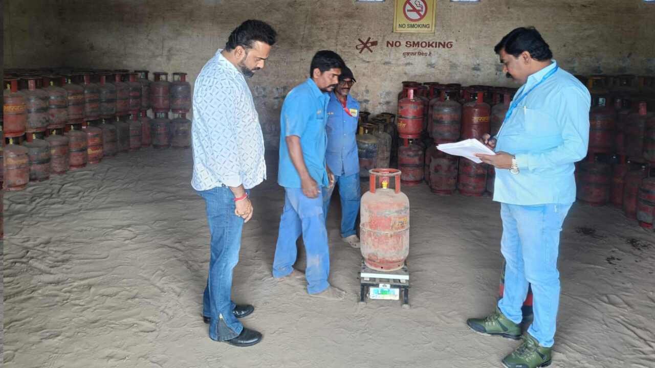 illegal Lpg Use Checking Sangli